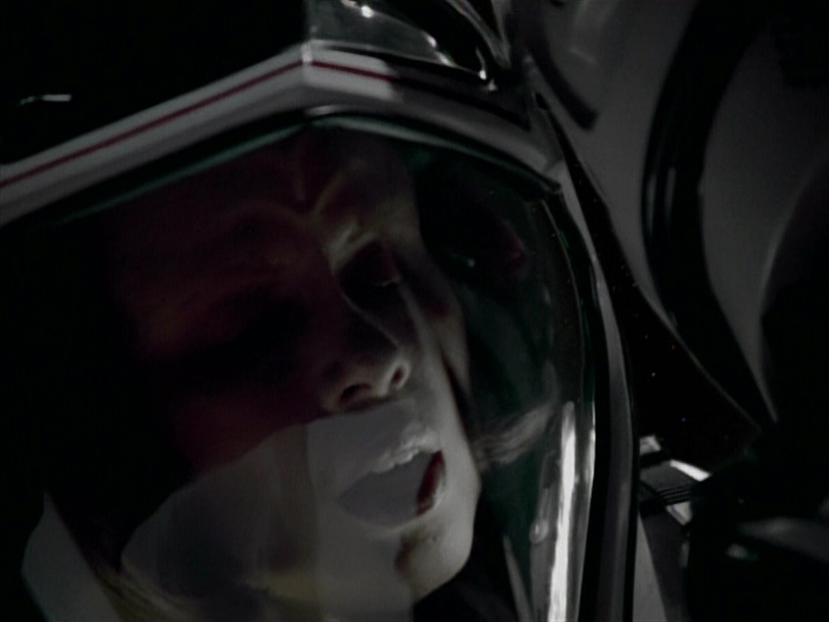 extant_StarTrekVoyager_4x03-DayOfHonor_4260.jpg