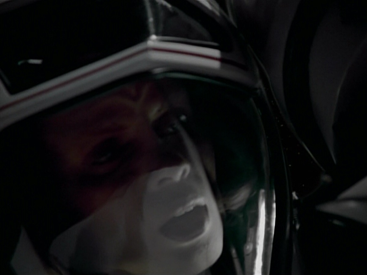 extant_StarTrekVoyager_4x03-DayOfHonor_4261.jpg