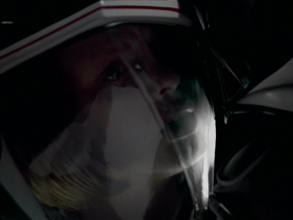 extant_StarTrekVoyager_4x03-DayOfHonor_4270.jpg