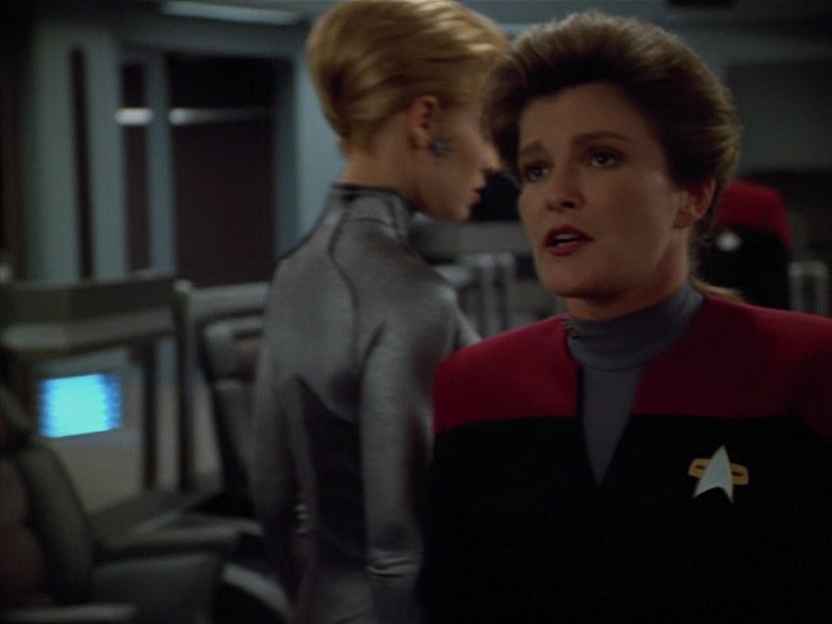 extant_StarTrekVoyager_4x03-DayOfHonor_4335.jpg