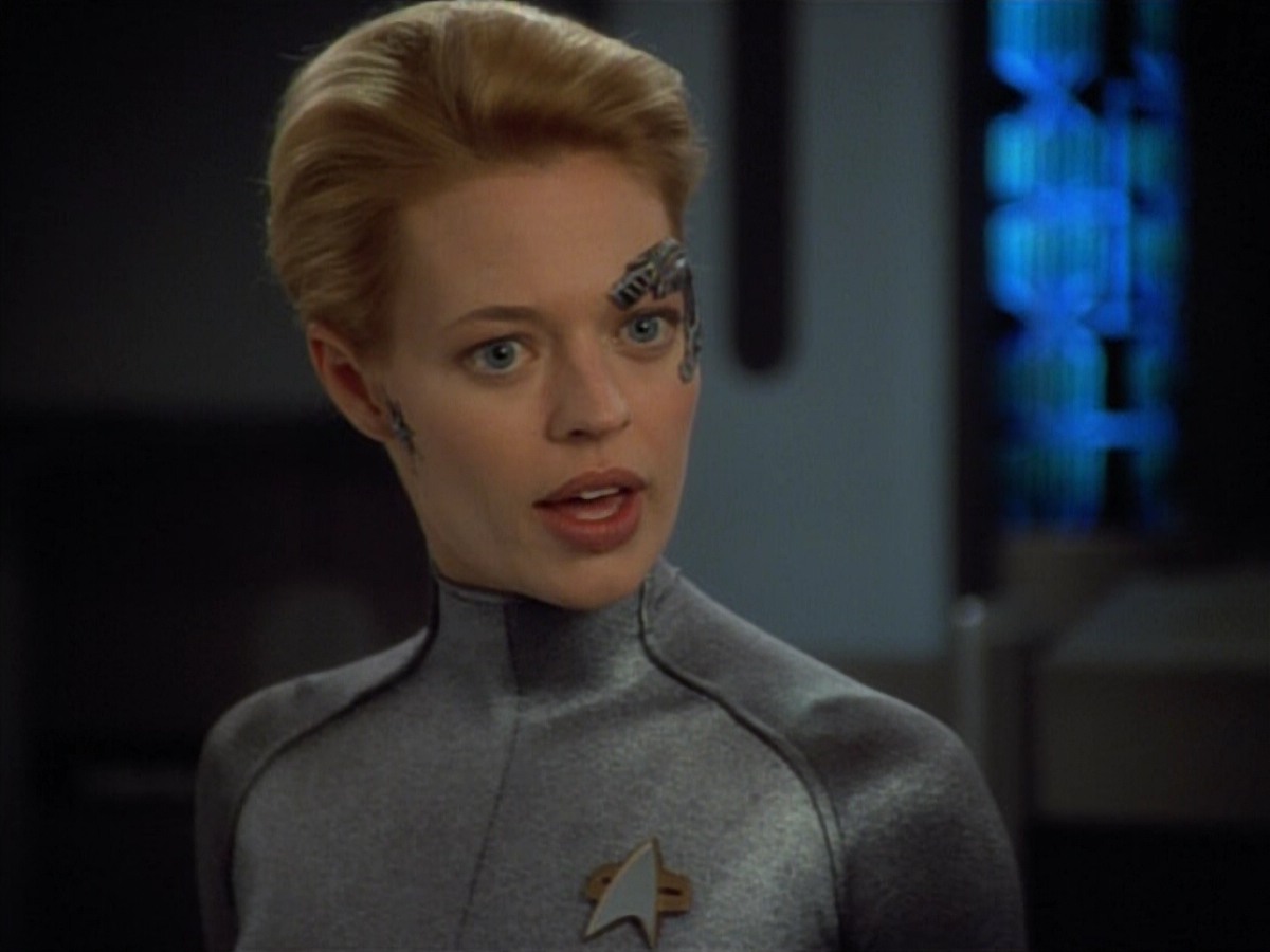 extant_StarTrekVoyager_4x03-DayOfHonor_4407.jpg