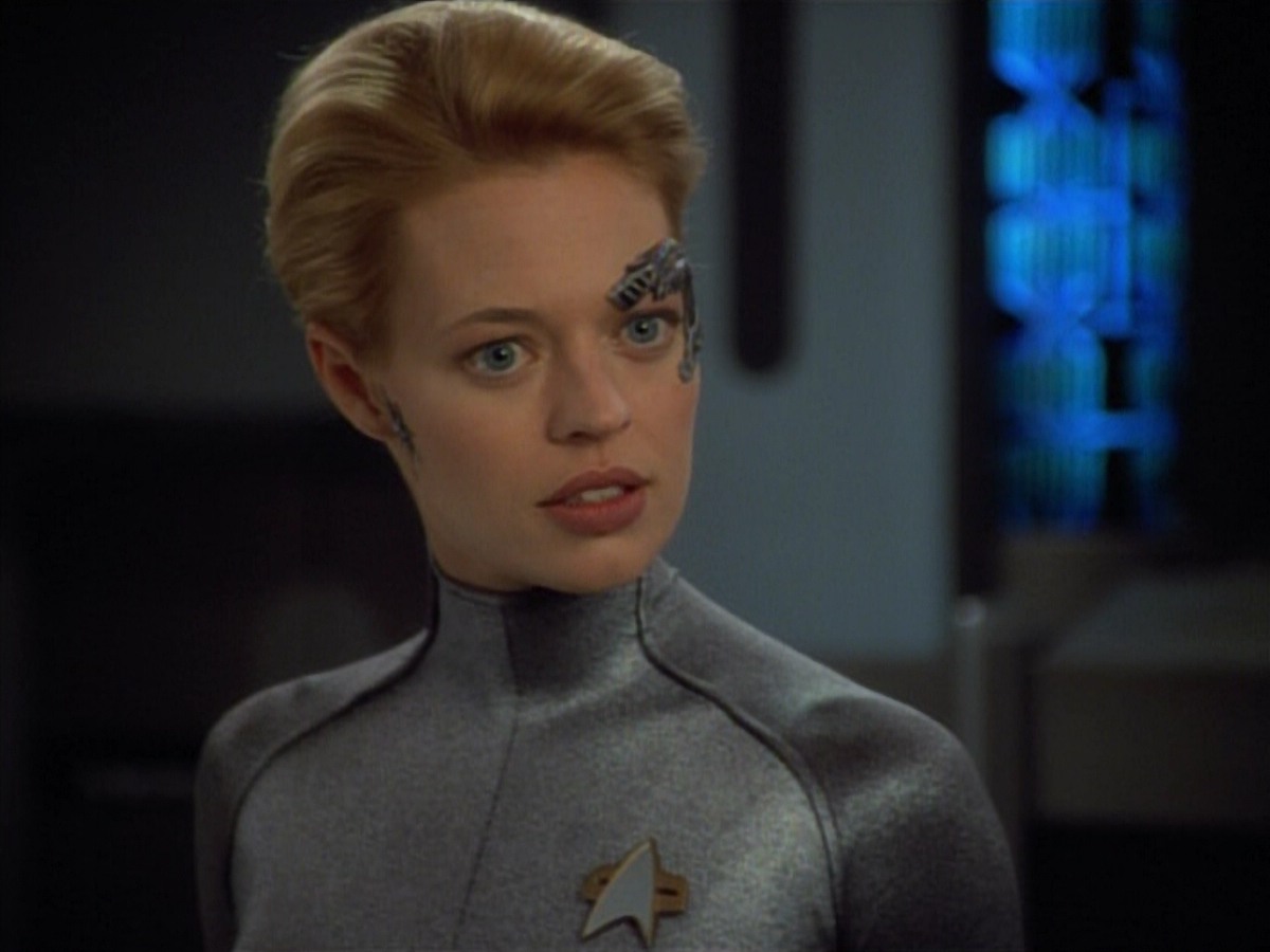 extant_StarTrekVoyager_4x03-DayOfHonor_4409.jpg
