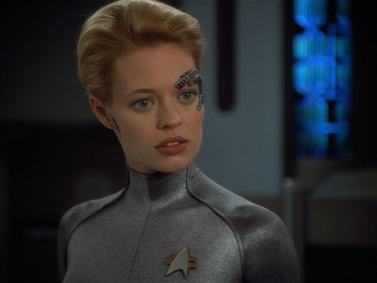extant_StarTrekVoyager_4x03-DayOfHonor_4434.jpg