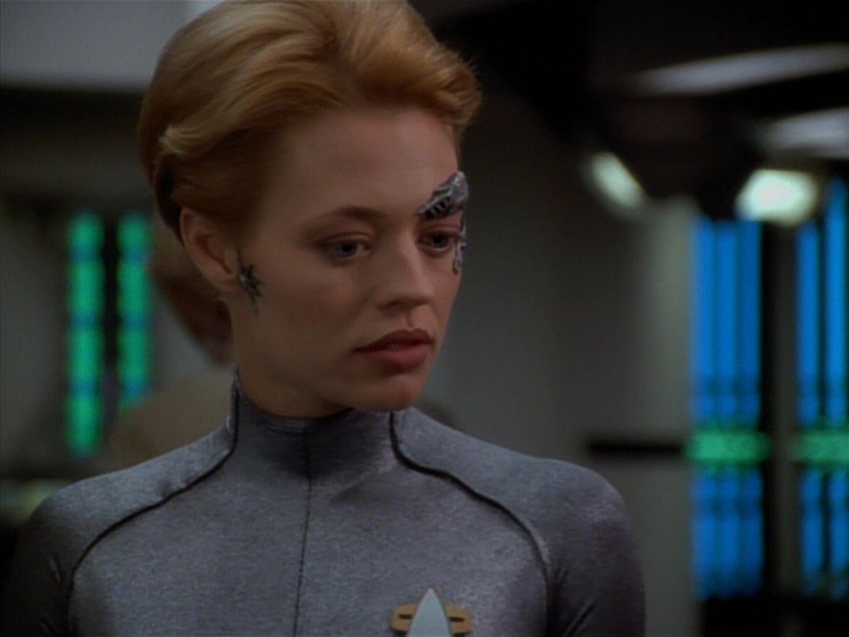 extant_StarTrekVoyager_4x03-DayOfHonor_4519.jpg