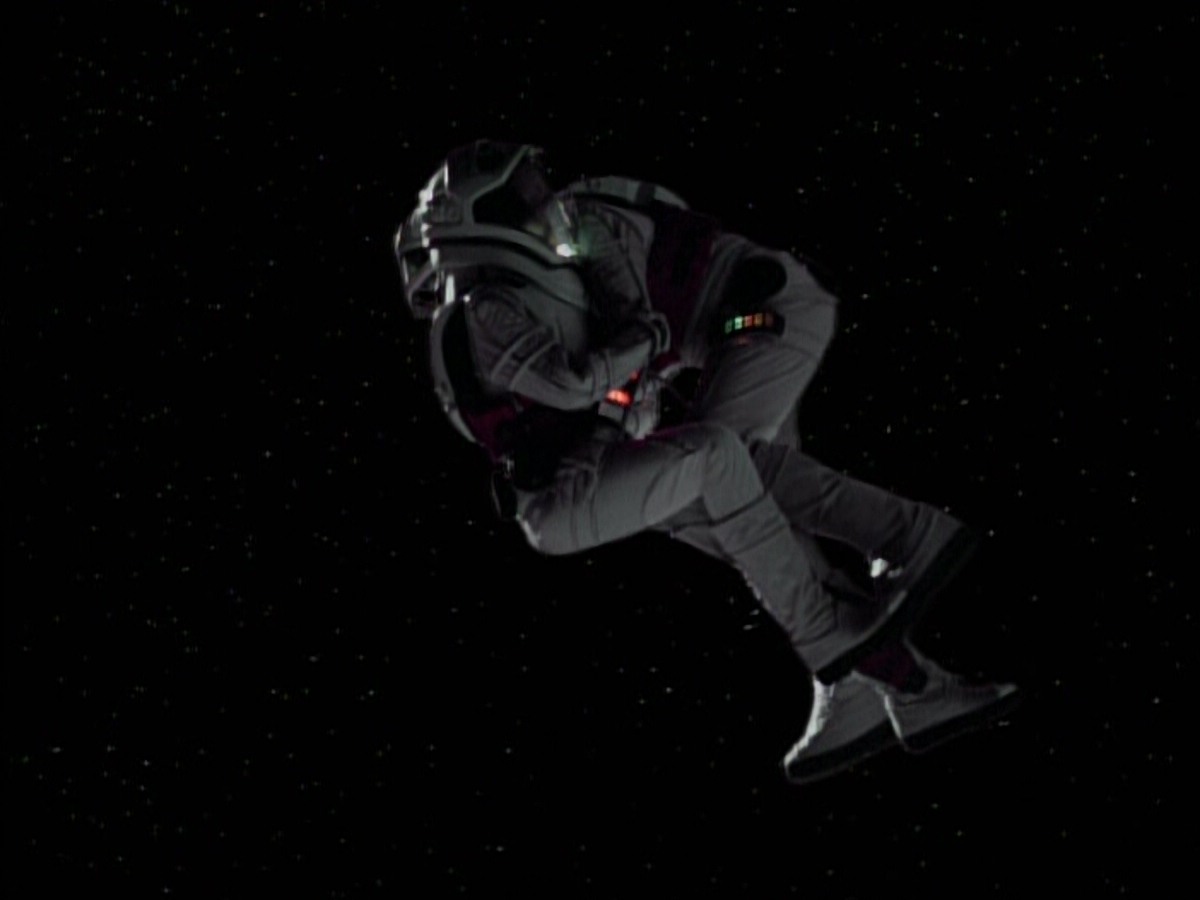 extant_StarTrekVoyager_4x03-DayOfHonor_4547.jpg