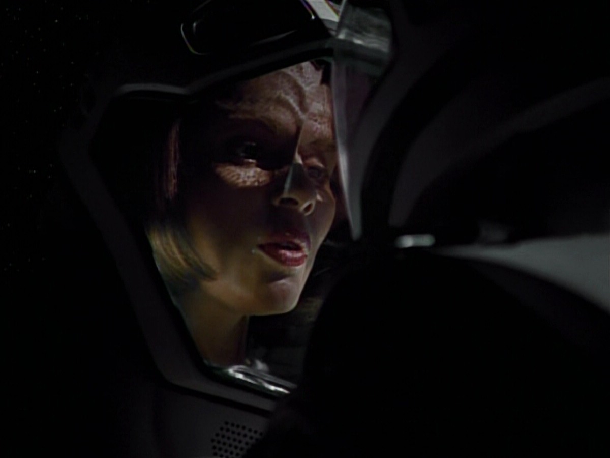 extant_StarTrekVoyager_4x03-DayOfHonor_4567.jpg