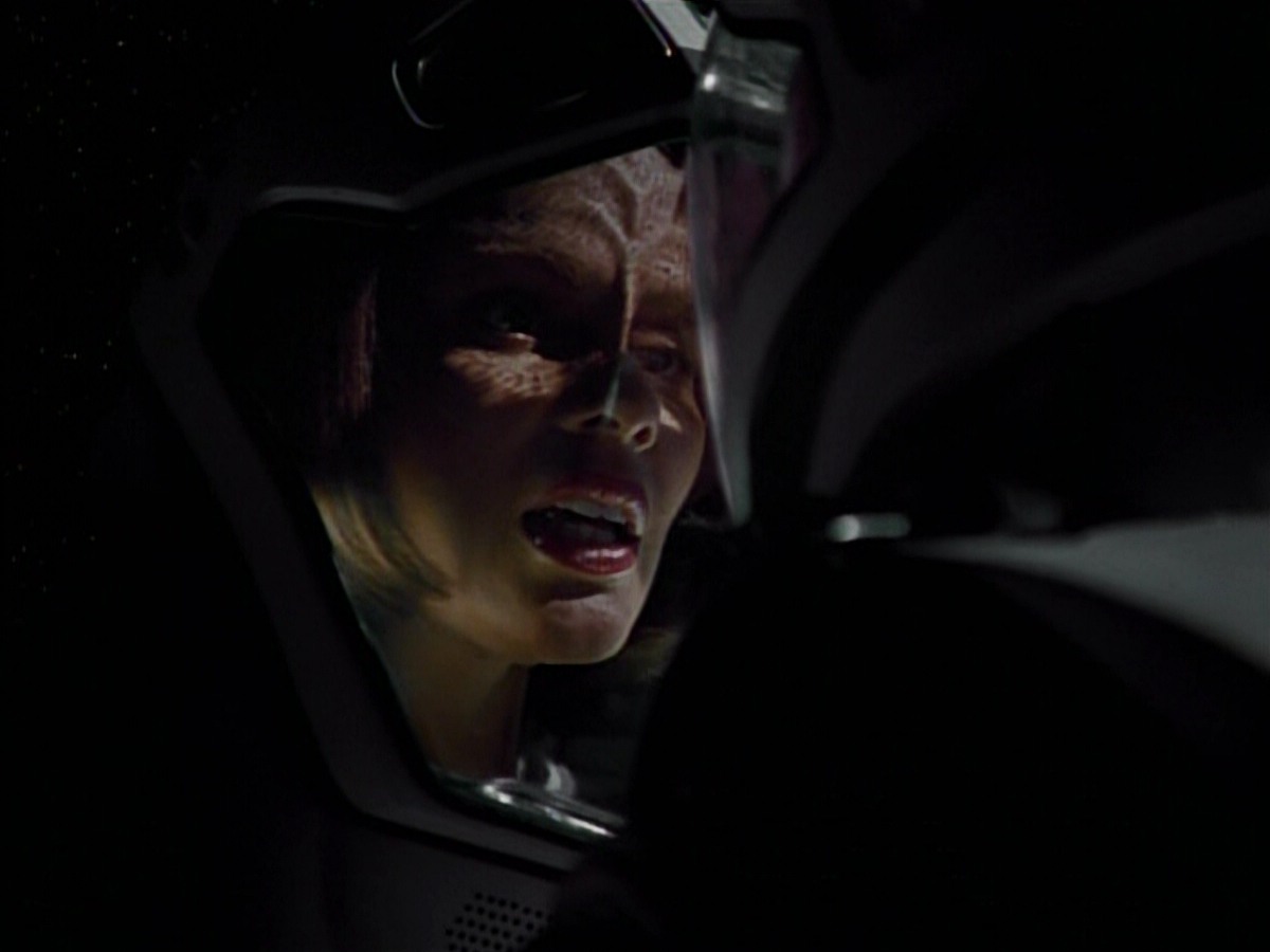extant_StarTrekVoyager_4x03-DayOfHonor_4568.jpg