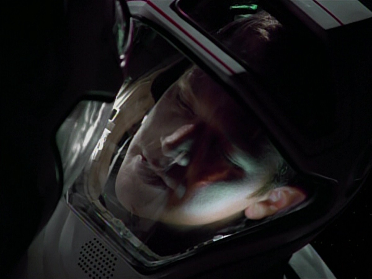 extant_StarTrekVoyager_4x03-DayOfHonor_4578.jpg