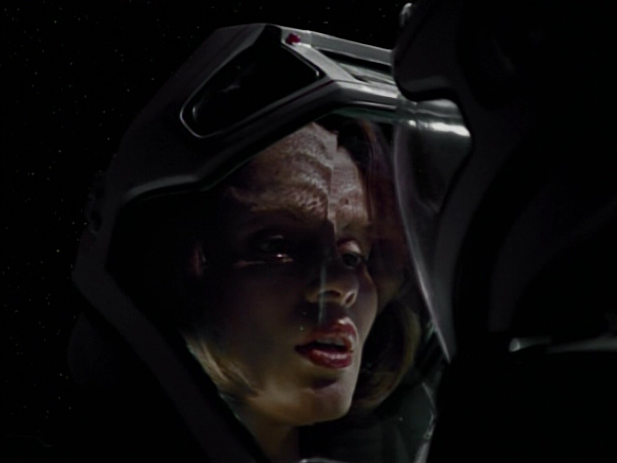 extant_StarTrekVoyager_4x03-DayOfHonor_4583.jpg