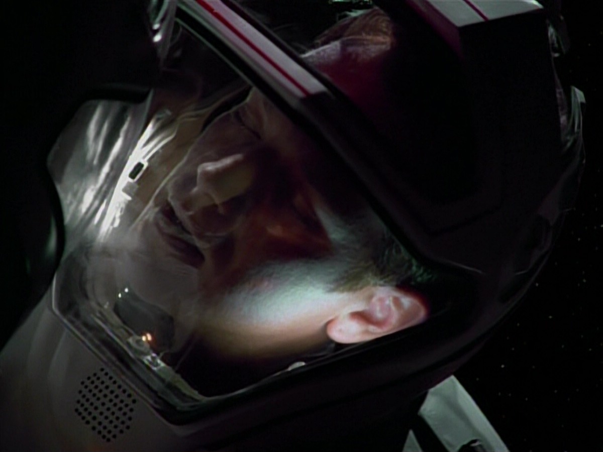extant_StarTrekVoyager_4x03-DayOfHonor_4590.jpg