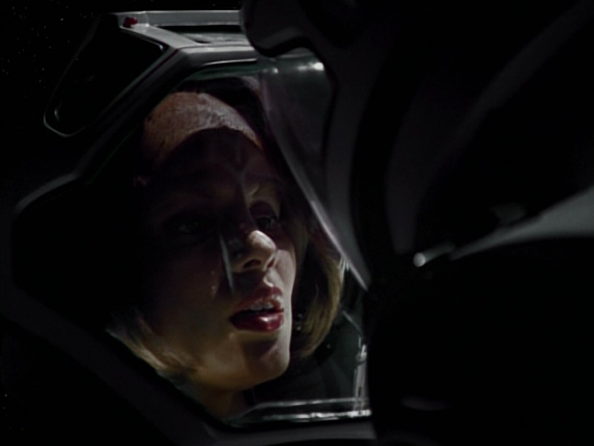 extant_StarTrekVoyager_4x03-DayOfHonor_4600.jpg
