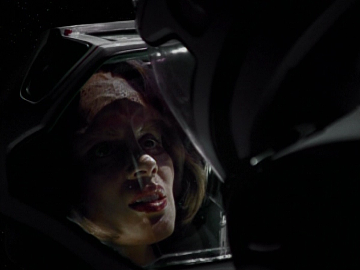 extant_StarTrekVoyager_4x03-DayOfHonor_4613.jpg