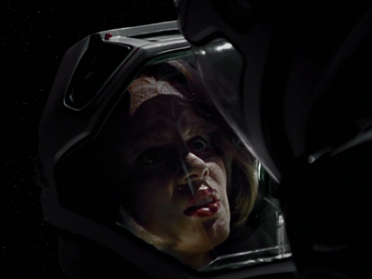 extant_StarTrekVoyager_4x03-DayOfHonor_4632.jpg