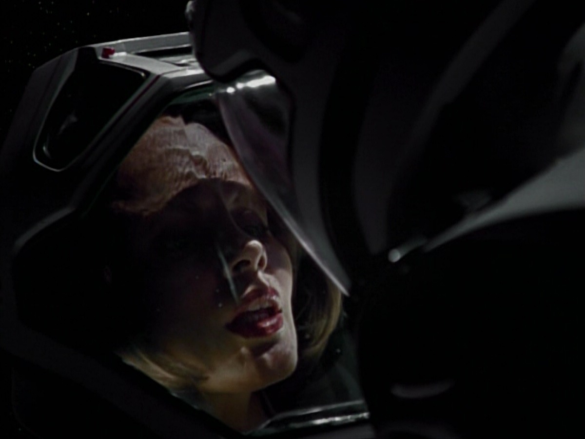 extant_StarTrekVoyager_4x03-DayOfHonor_4653.jpg
