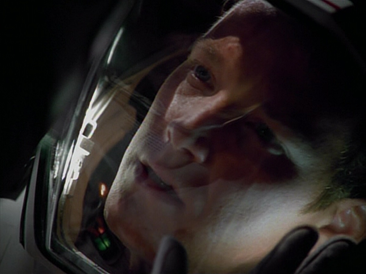 extant_StarTrekVoyager_4x03-DayOfHonor_4704.jpg