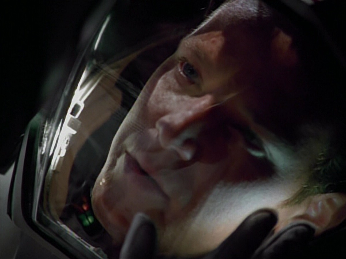 extant_StarTrekVoyager_4x03-DayOfHonor_4711.jpg