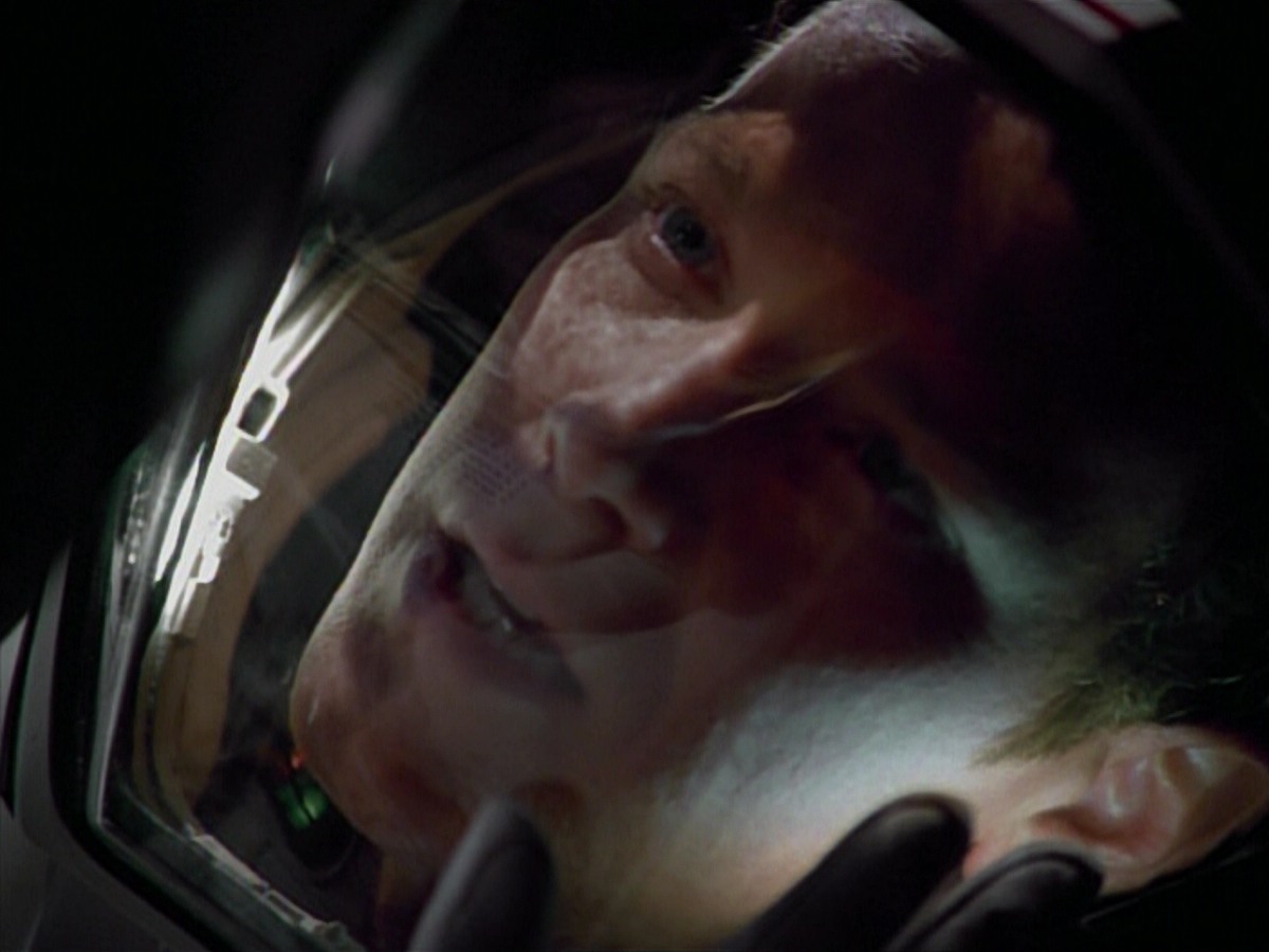 extant_StarTrekVoyager_4x03-DayOfHonor_4714.jpg