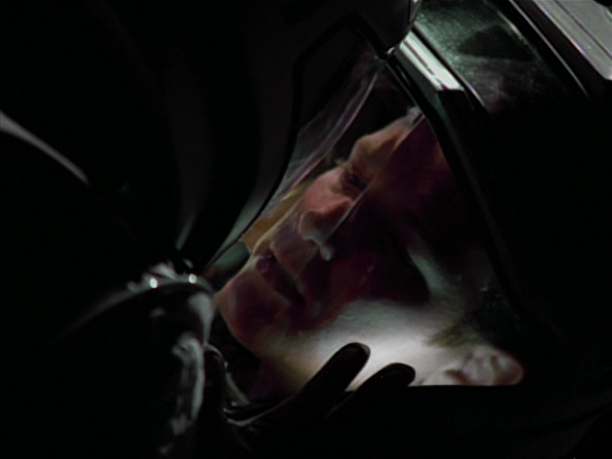 extant_StarTrekVoyager_4x03-DayOfHonor_4733.jpg