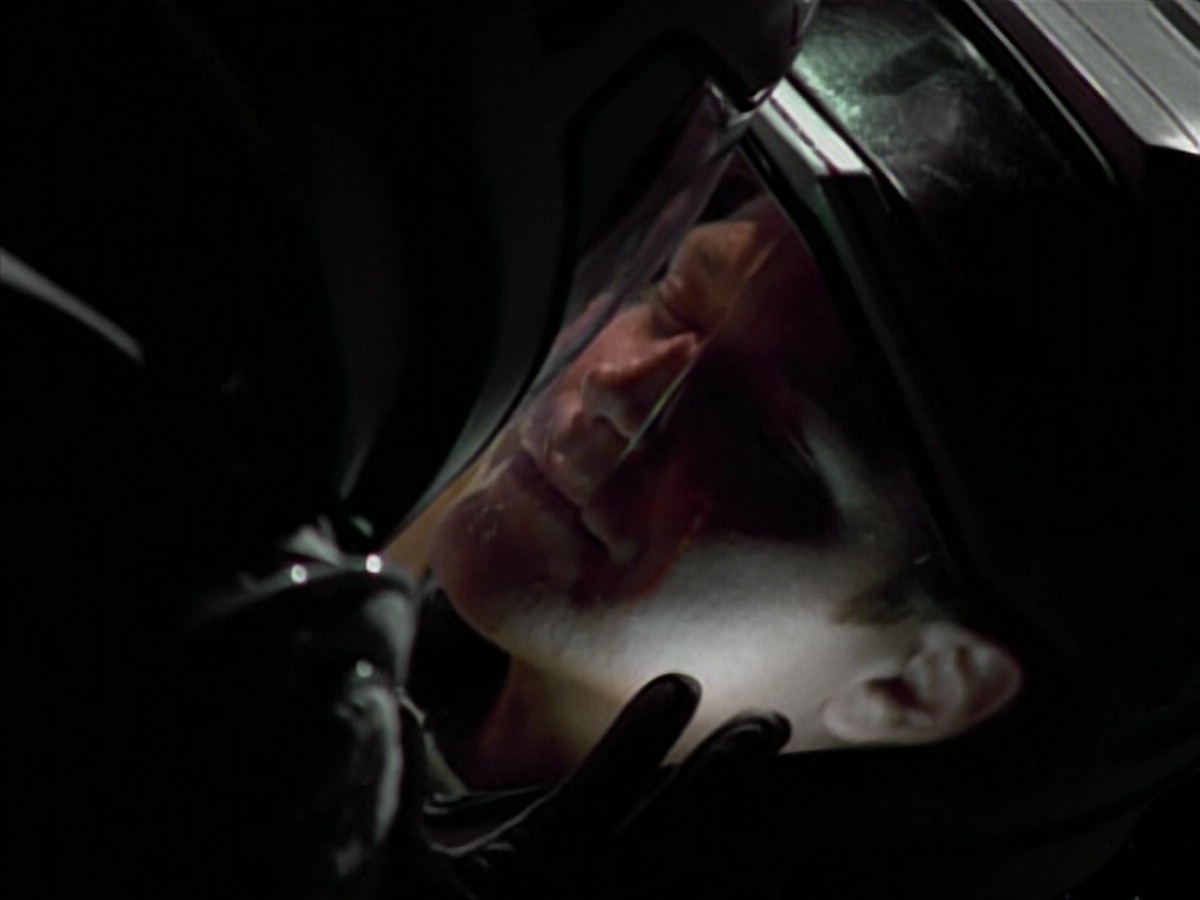 extant_StarTrekVoyager_4x03-DayOfHonor_4737.jpg