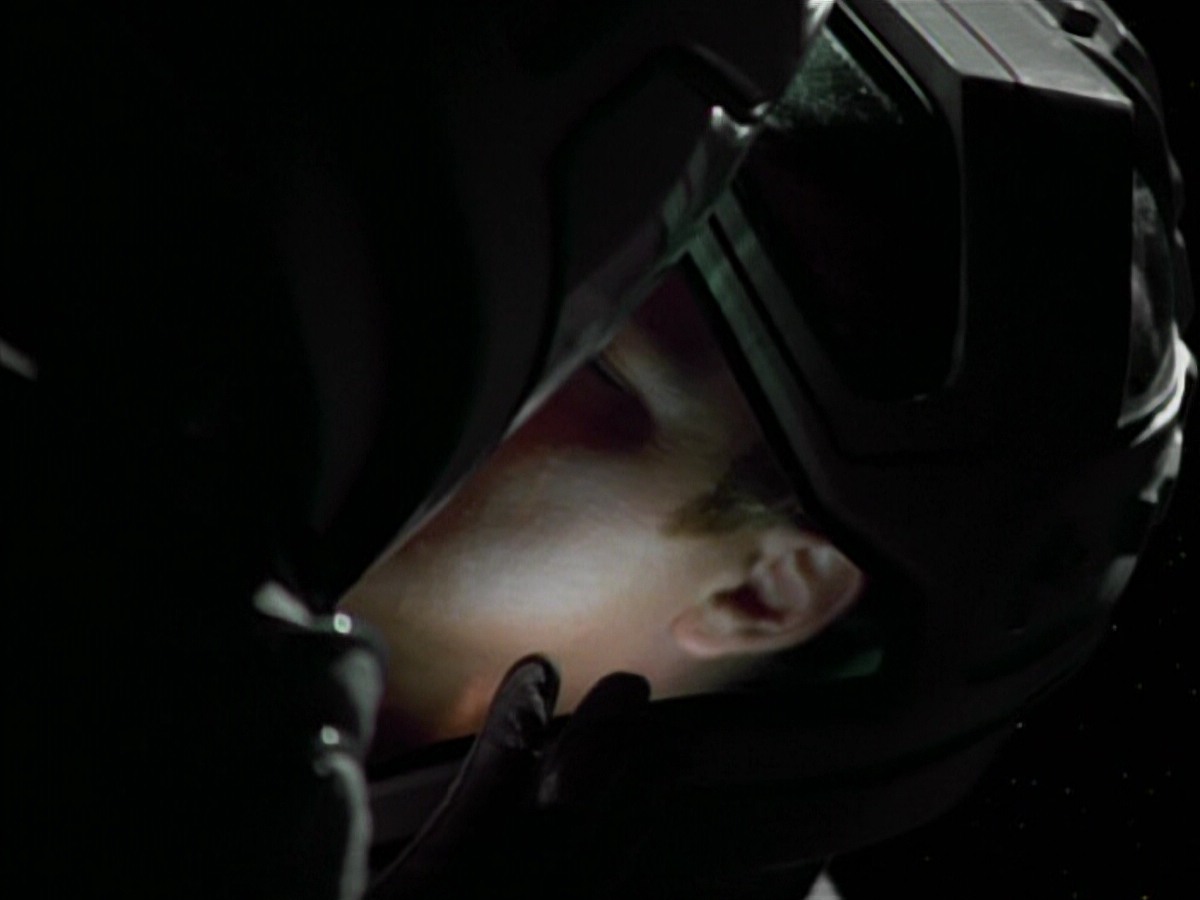 extant_StarTrekVoyager_4x03-DayOfHonor_4740.jpg
