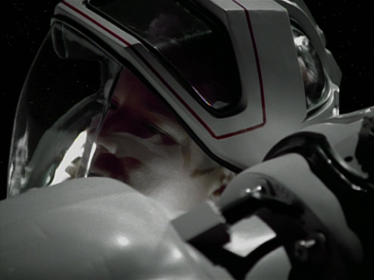 extant_StarTrekVoyager_4x03-DayOfHonor_4748.jpg
