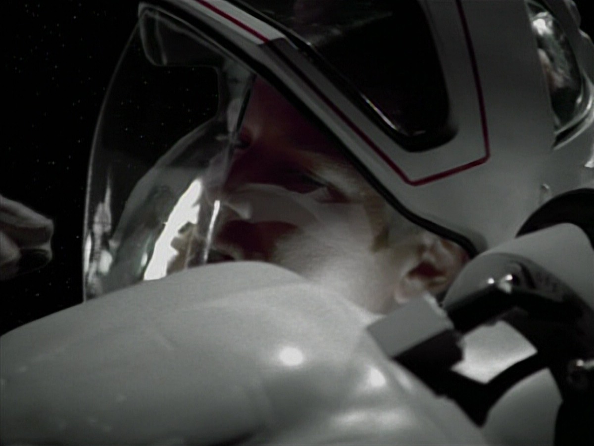 extant_StarTrekVoyager_4x03-DayOfHonor_4750.jpg