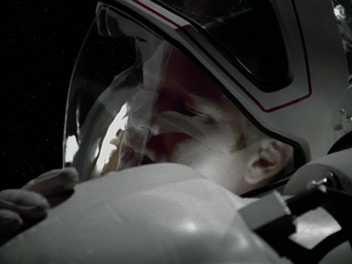 extant_StarTrekVoyager_4x03-DayOfHonor_4752.jpg