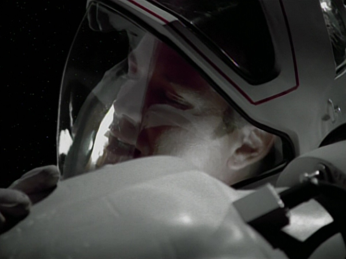 extant_StarTrekVoyager_4x03-DayOfHonor_4753.jpg