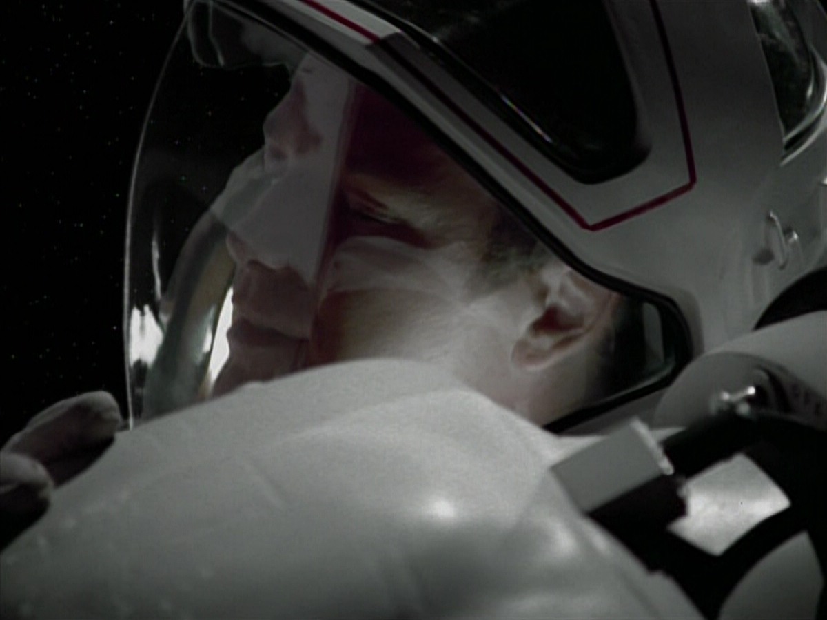 extant_StarTrekVoyager_4x03-DayOfHonor_4754.jpg