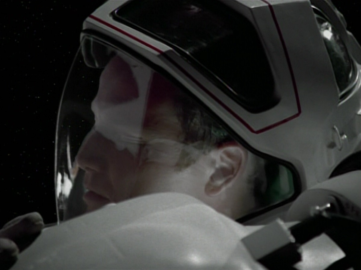 extant_StarTrekVoyager_4x03-DayOfHonor_4758.jpg