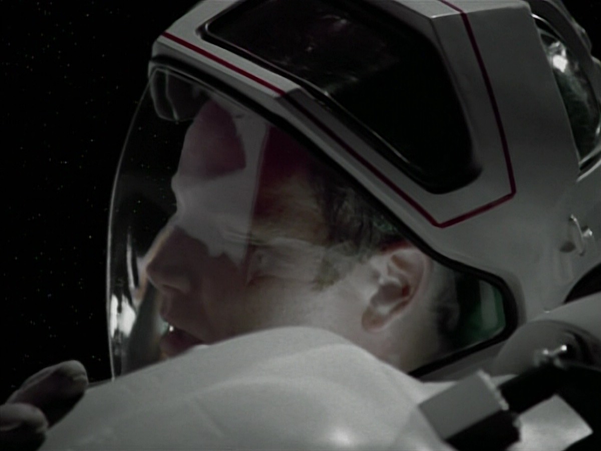 extant_StarTrekVoyager_4x03-DayOfHonor_4759.jpg