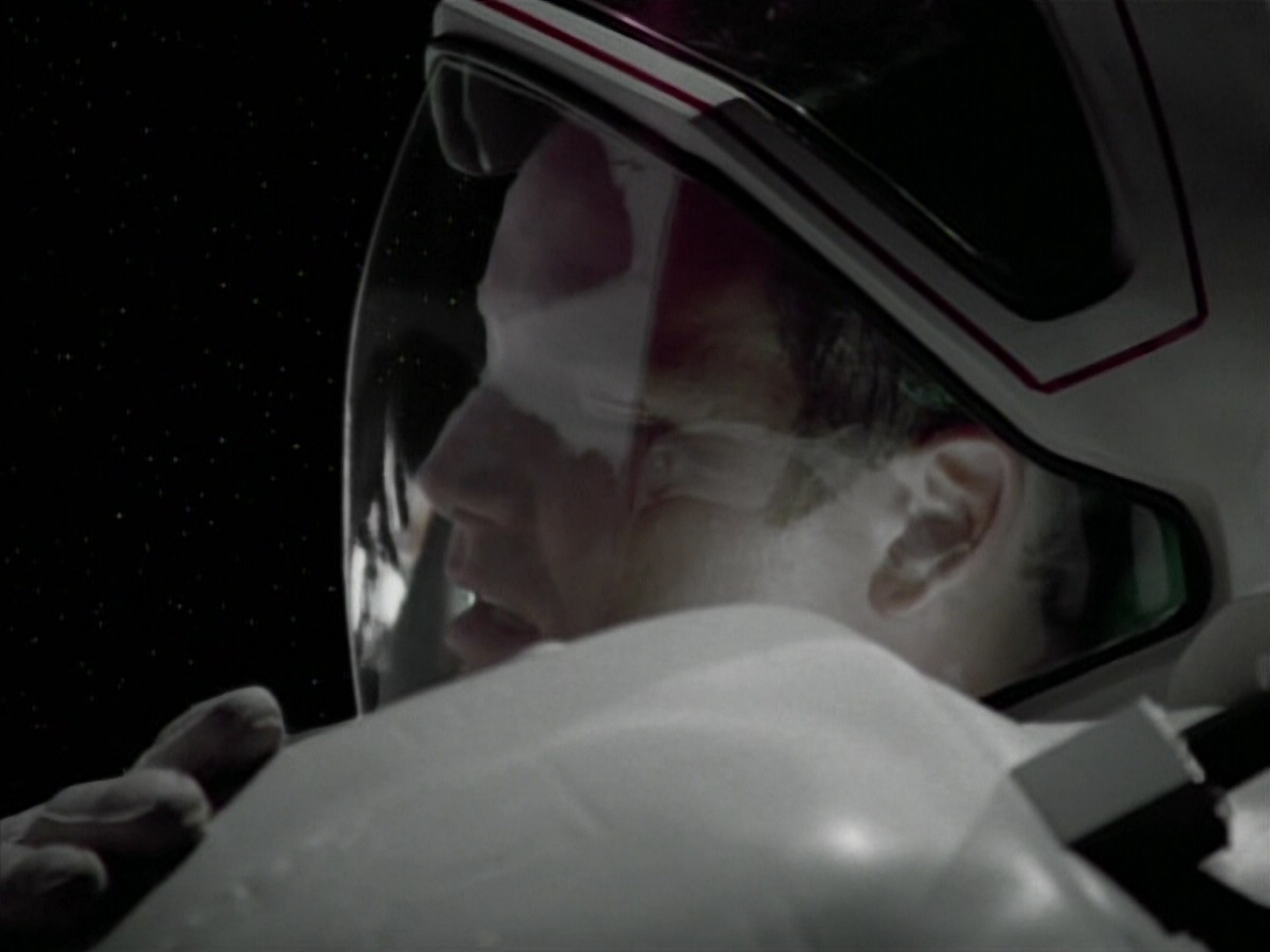 extant_StarTrekVoyager_4x03-DayOfHonor_4771.jpg