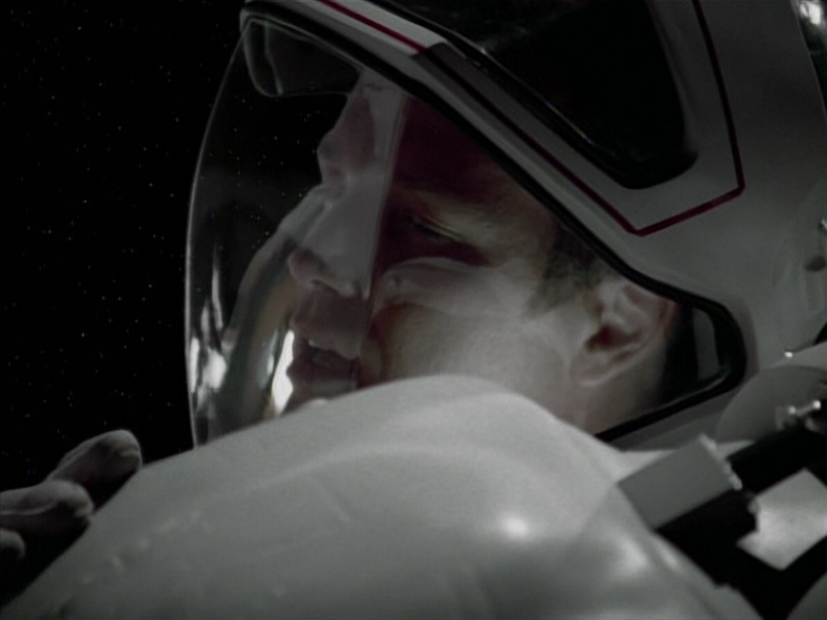 extant_StarTrekVoyager_4x03-DayOfHonor_4774.jpg