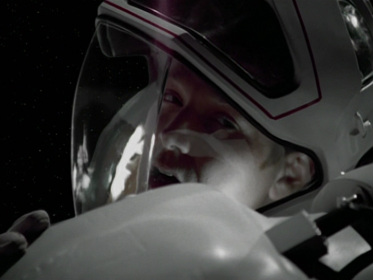 extant_StarTrekVoyager_4x03-DayOfHonor_4777.jpg