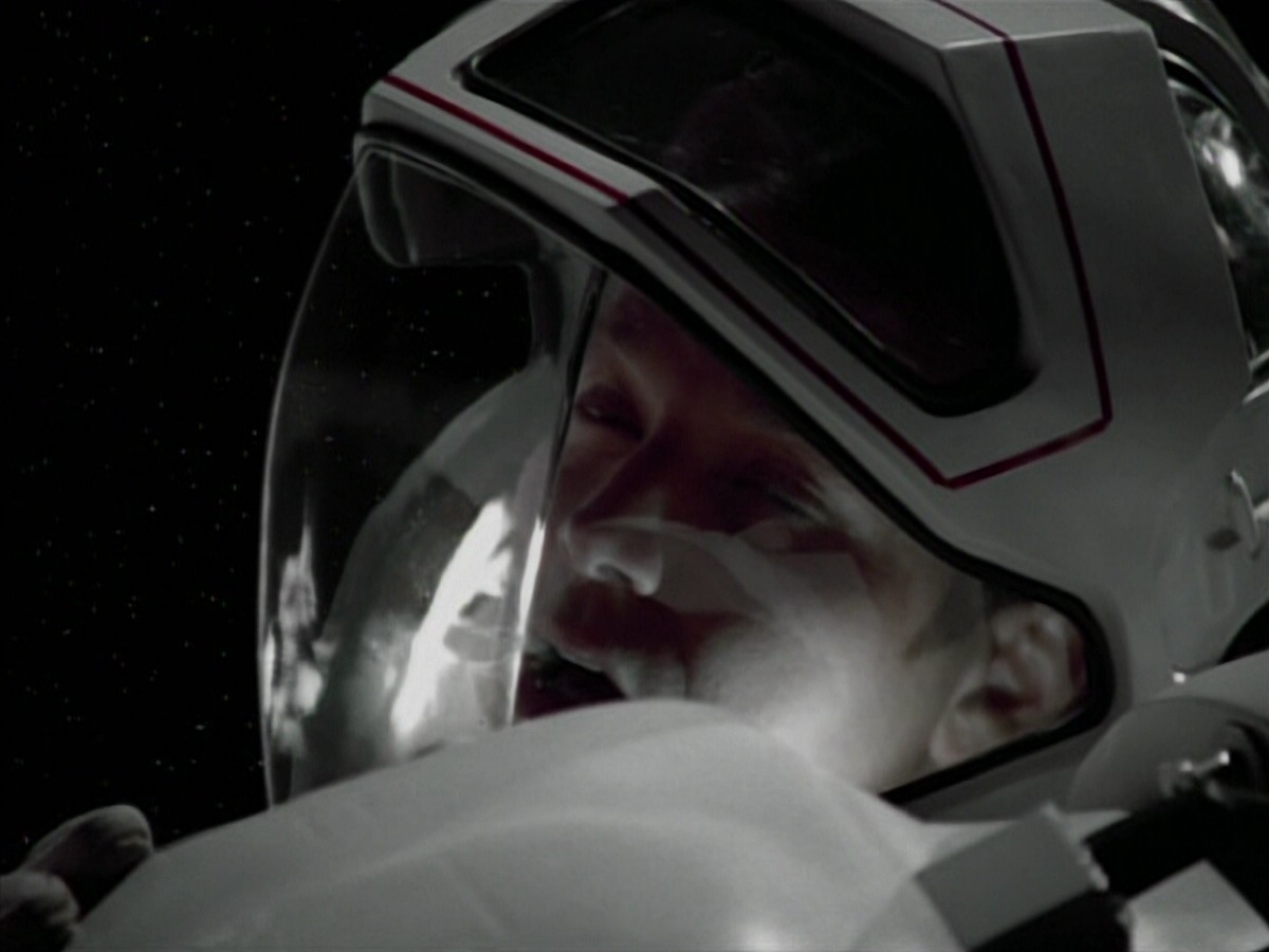 extant_StarTrekVoyager_4x03-DayOfHonor_4783.jpg