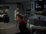 extant_StarTrekVoyager_4x03-DayOfHonor_0722.jpg