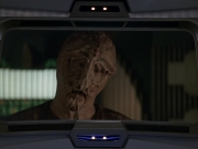 extant_StarTrekVoyager_4x03-DayOfHonor_0889.jpg