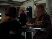 extant_StarTrekVoyager_4x03-DayOfHonor_1185.jpg
