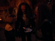 extant_StarTrekVoyager_4x03-DayOfHonor_1494.jpg
