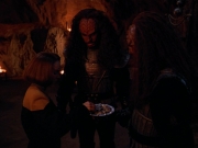 extant_StarTrekVoyager_4x03-DayOfHonor_1496.jpg