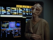 extant_StarTrekVoyager_4x03-DayOfHonor_1917.jpg