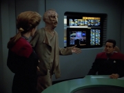 Filename=extant_StarTrekVoyager_4x03-DayOfHonor_1977.jpg
Filesize=130KiB
Dimensions=1200x900
Date added=May 29, 2018 extant_StarTrekVoyager_4x03-DayOfHonor_1977.jpg