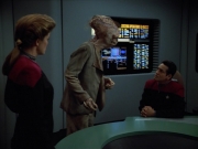 Filename=extant_StarTrekVoyager_4x03-DayOfHonor_1992.jpg
Filesize=126KiB
Dimensions=1200x900
Date added=May 29, 2018 extant_StarTrekVoyager_4x03-DayOfHonor_1992.jpg