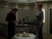 extant_StarTrekVoyager_4x03-DayOfHonor_3367.jpg
