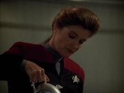 extant_StarTrekVoyager_4x03-DayOfHonor_3404.jpg