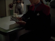 Filename=extant_StarTrekVoyager_4x03-DayOfHonor_3801.jpg
Filesize=79KiB
Dimensions=1200x900
Date added=May 29, 2018 extant_StarTrekVoyager_4x03-DayOfHonor_3801.jpg