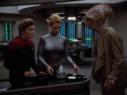 Filename=extant_StarTrekVoyager_4x03-DayOfHonor_4465.jpg
Filesize=151KiB
Dimensions=1200x900
Date added=May 29, 2018 extant_StarTrekVoyager_4x03-DayOfHonor_4465.jpg