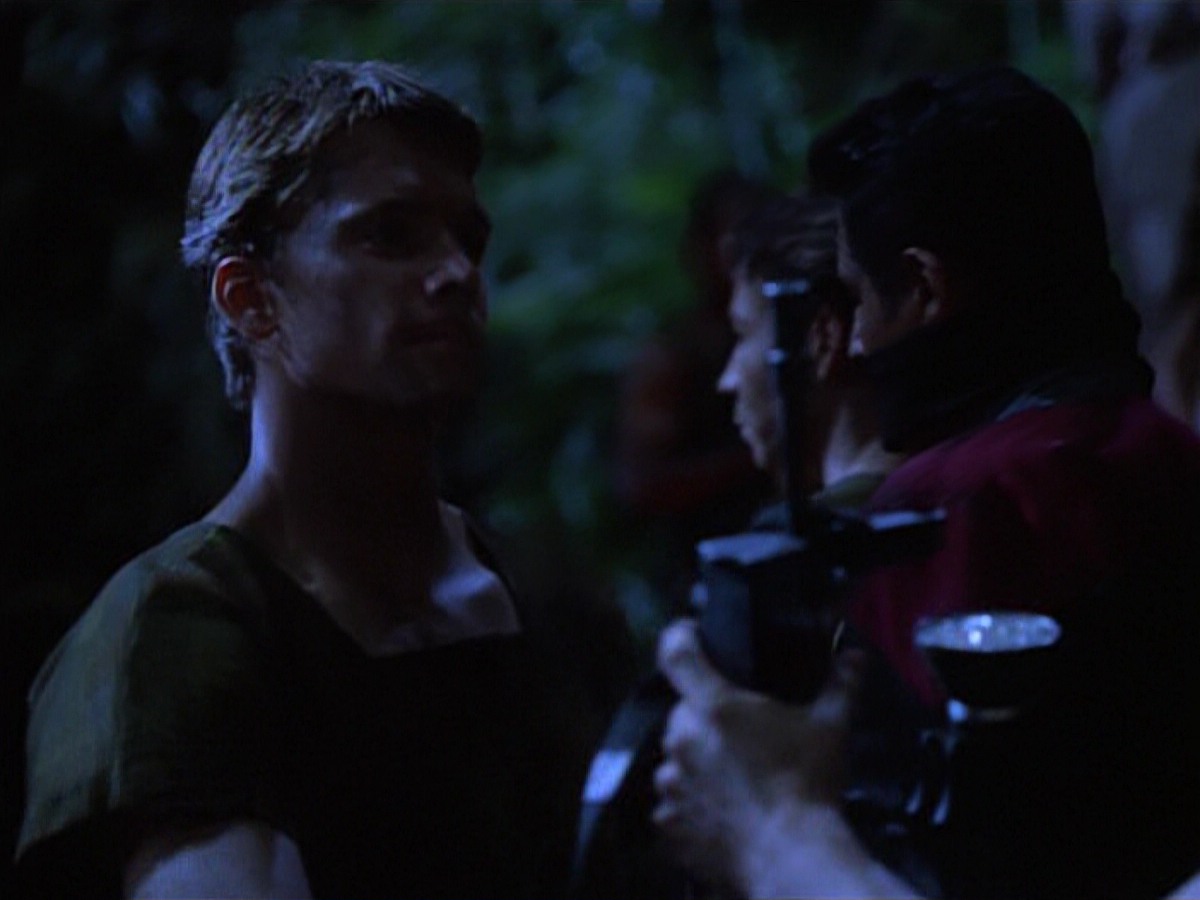 extant_StarTrekVoyager_4x04-Nemesis_0430.jpg