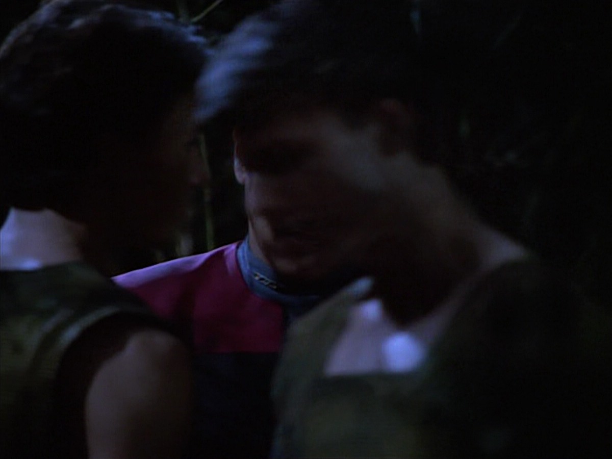 extant_StarTrekVoyager_4x04-Nemesis_0466.jpg