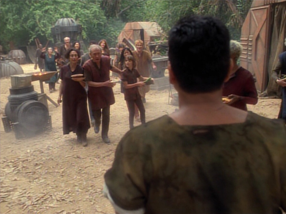 extant_StarTrekVoyager_4x04-Nemesis_4481.jpg